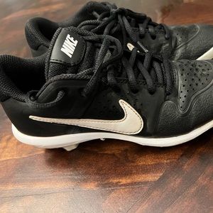 Black Baseball Cleats